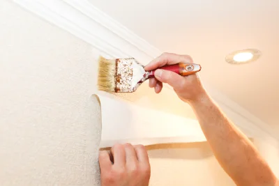 Pose de papier peint à Incourt — revêtements muraux et toiles de verre